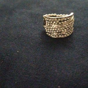 Women's blingy rings